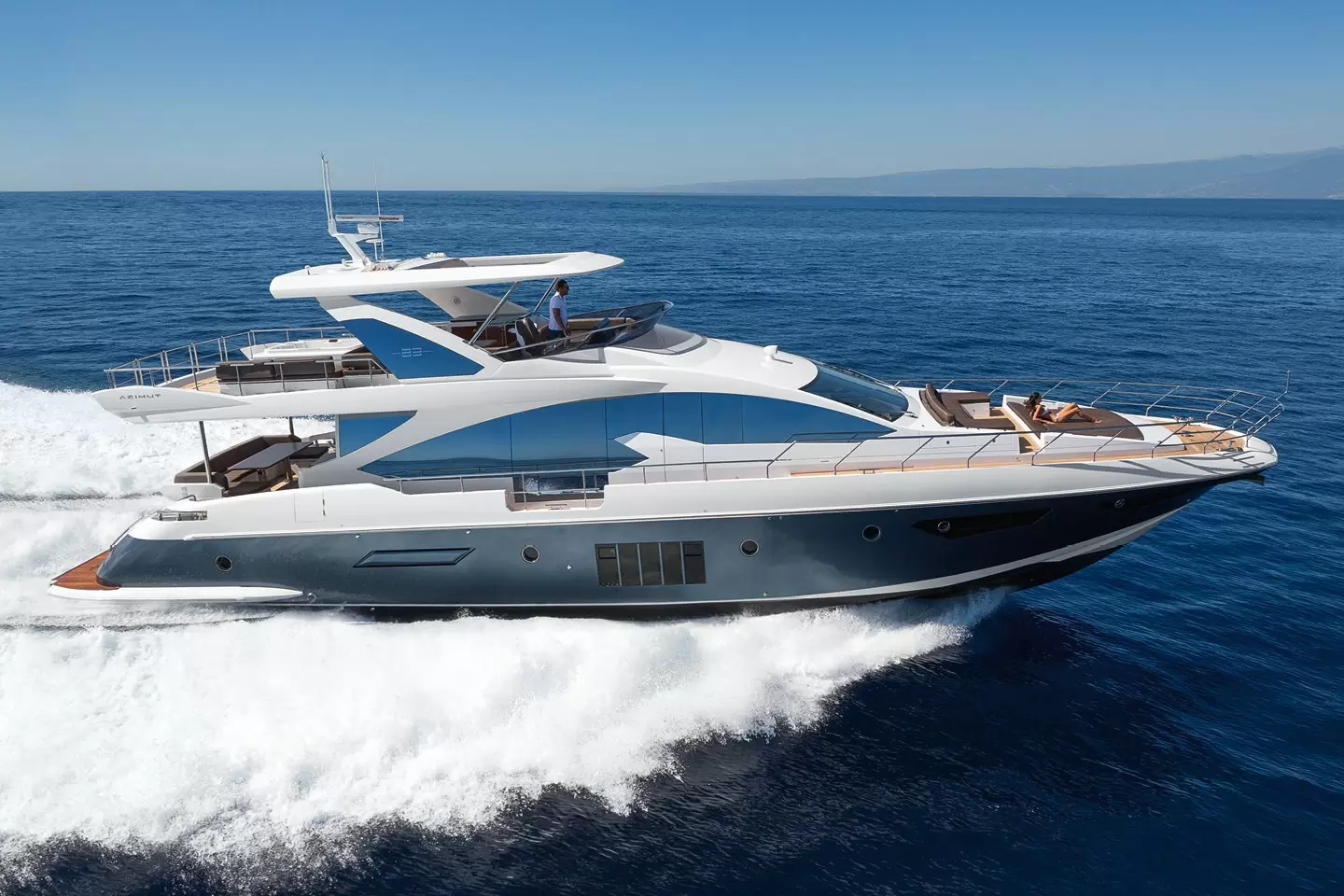 阿兹慕(azimut)Fly 78游艇