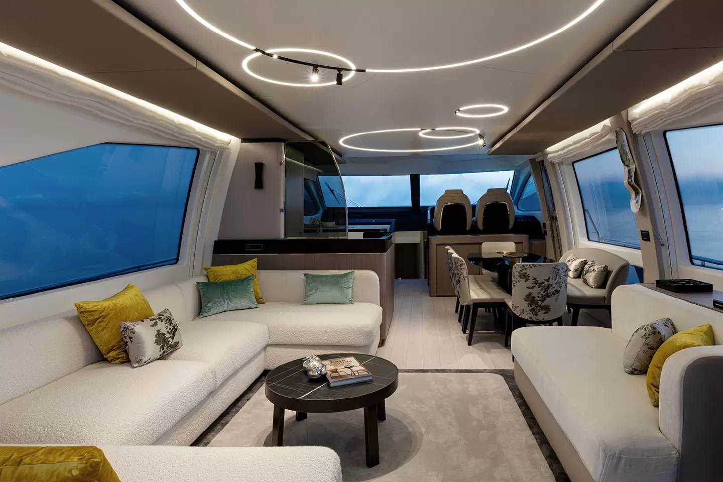 阿兹慕（Azimut）72Flybridge游艇
