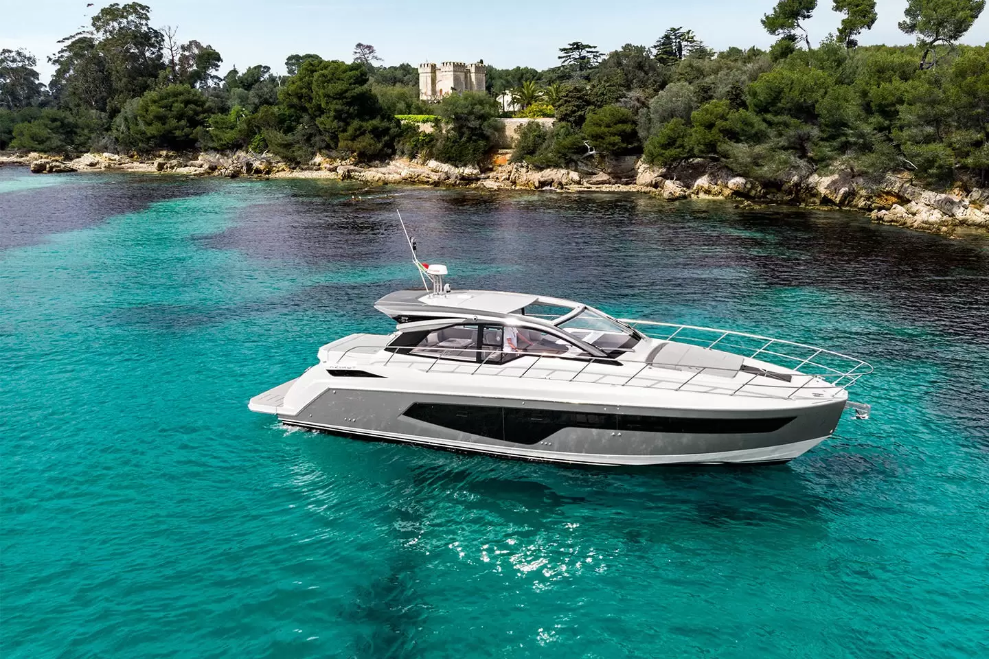 Azimut Atlantis 51-IPS-800