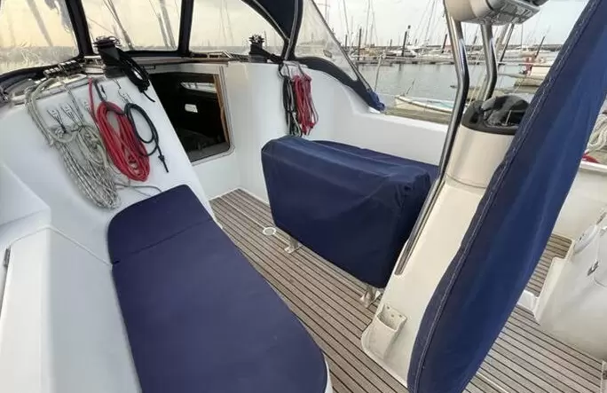 法国亚诺(Jeanneau)Sun Odyssey36i二手游艇驾驶舱