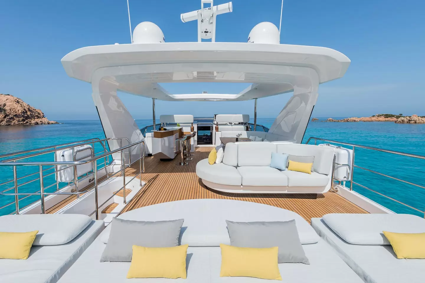 Azimut Grande 27-MAN-1900