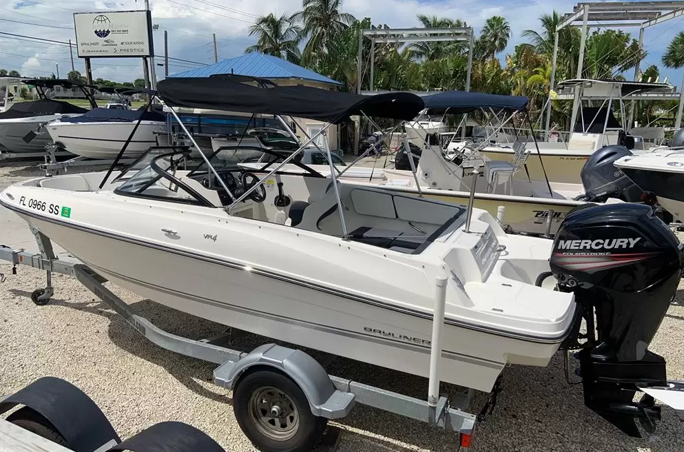 贝琳娜(Bayliner)VR4OB游艇二手价格2.45万美元