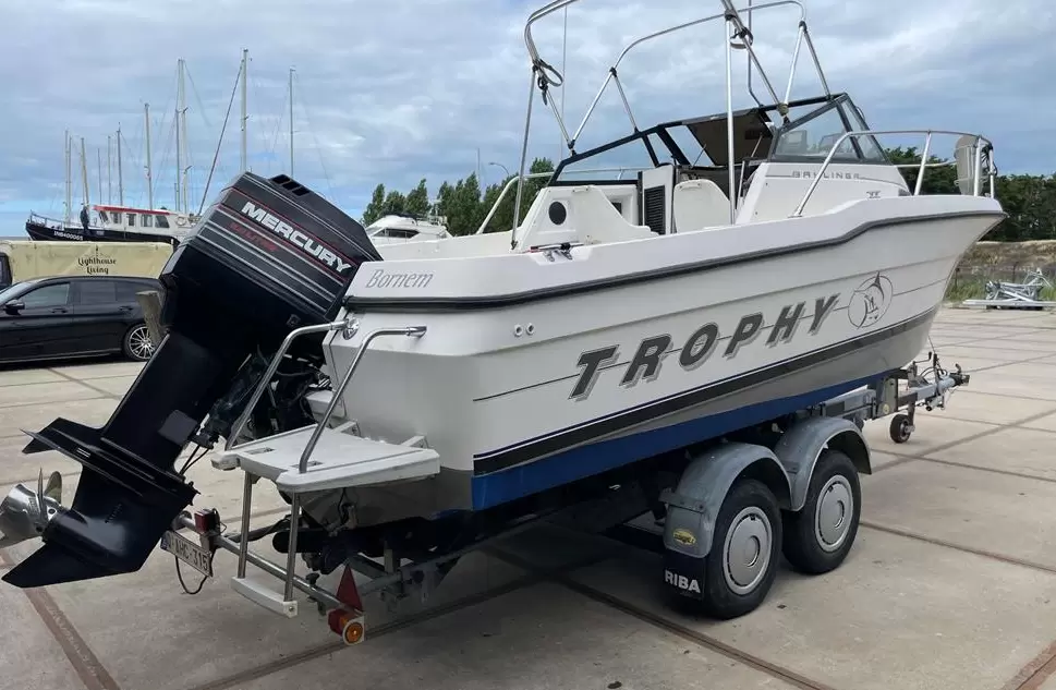 贝琳娜(Bayliner)2549Trophy二手游艇