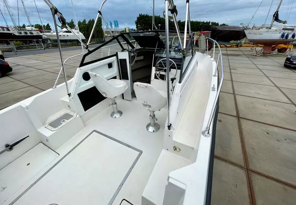 贝琳娜(Bayliner)2549Trophy二手游艇