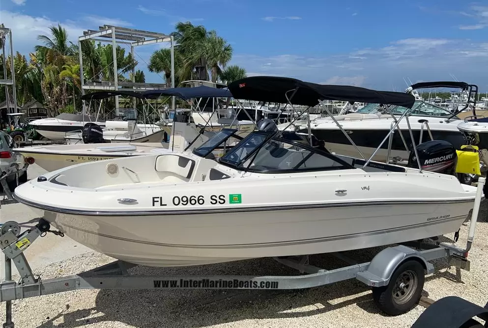 贝琳娜(Bayliner)VR4OB游艇