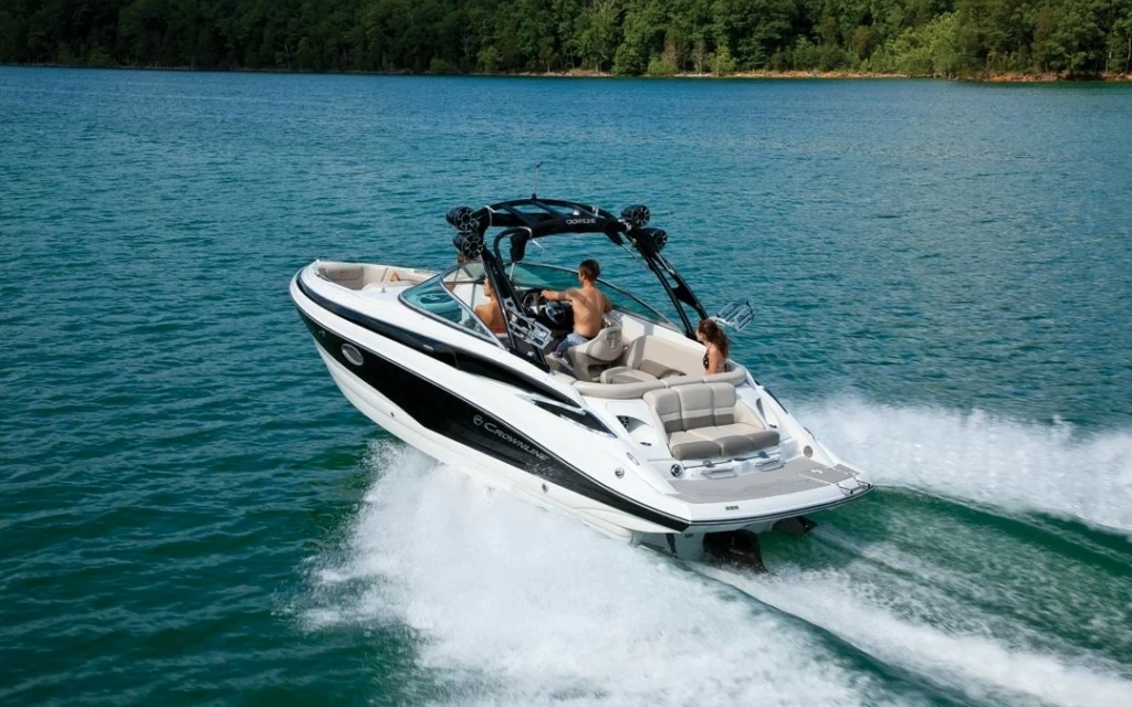 科罗娜(Crownline)SuperSports255SS私人游艇价格为94.92万元起