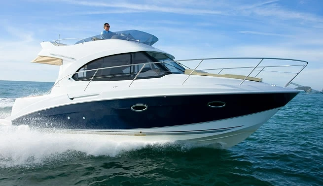 博纳多(Beneteau)Antares30S中型游艇