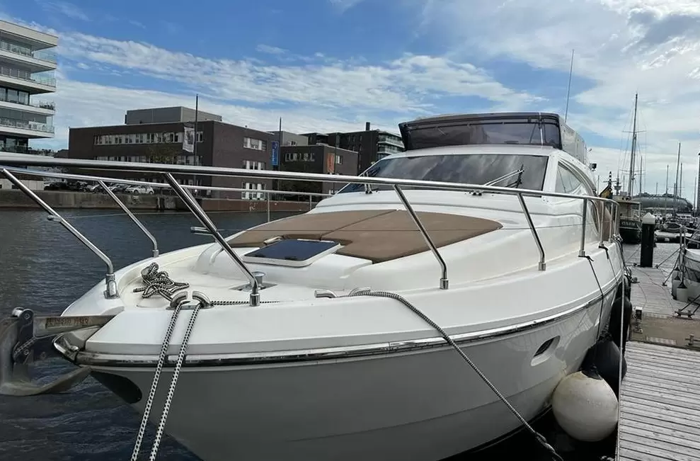 法拉帝(Ferretti)460二手游艇