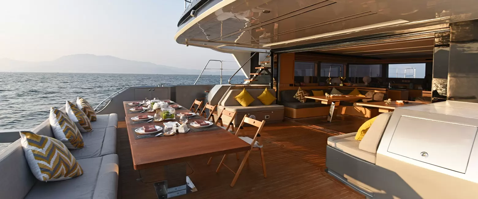大型游艇图片