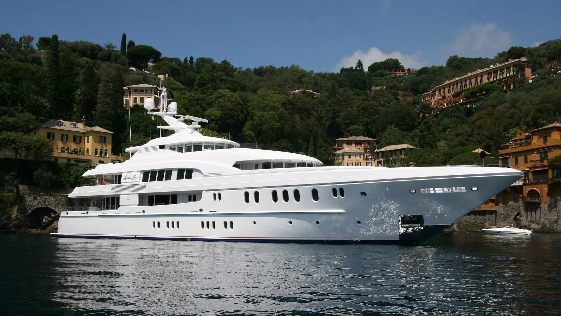 乐顺(Lurssen)Phoenix2飞桥游艇