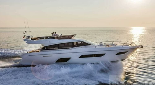 法拉帝（Ferretti）550游艇