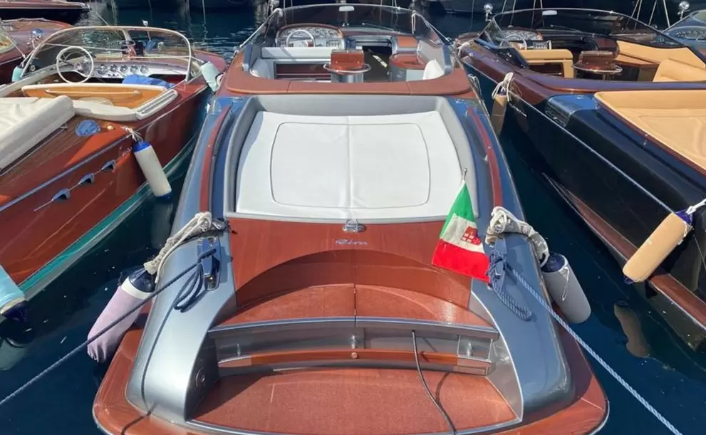 丽娃(Riva)Aquariva33Super运动快艇