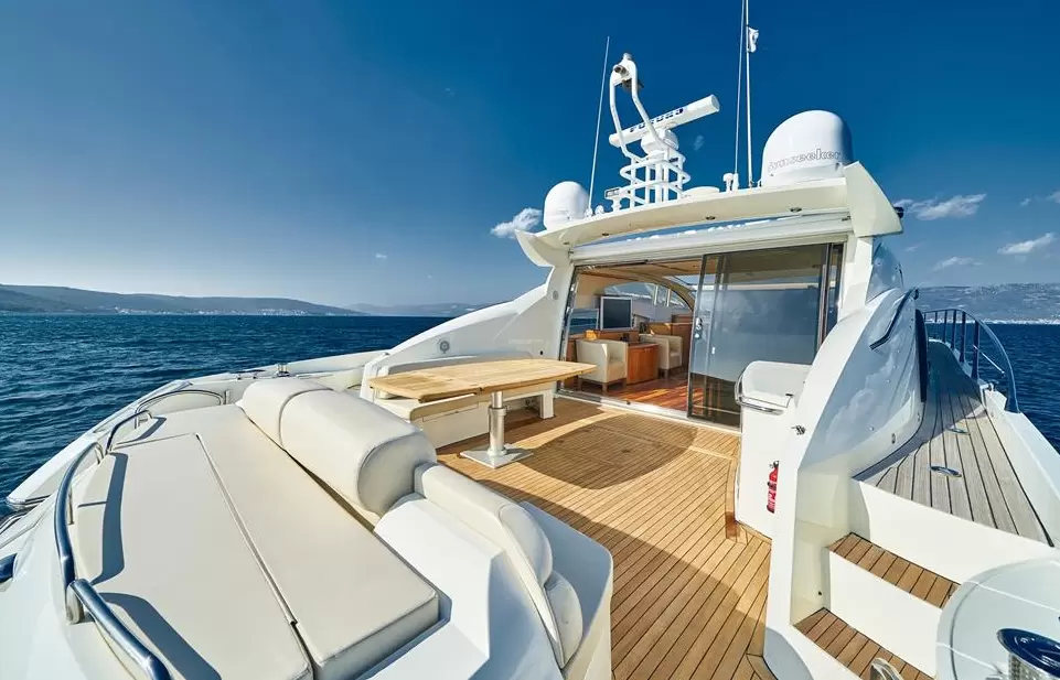 圣汐(Sunseeker)Predator72二手游艇价格85万欧元