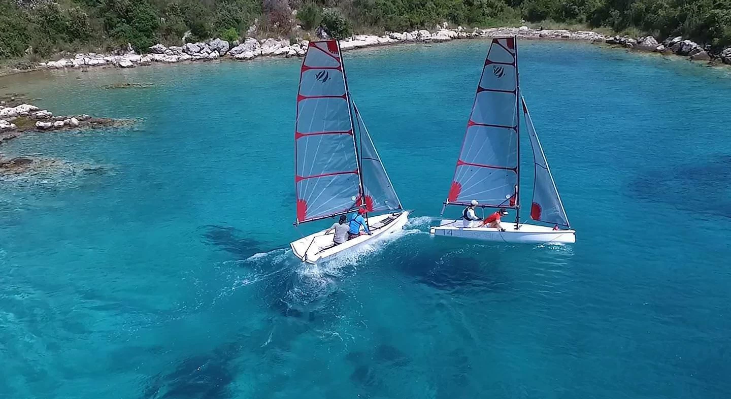 博纳多(Beneteau)锋仕14SE帆船价格13万