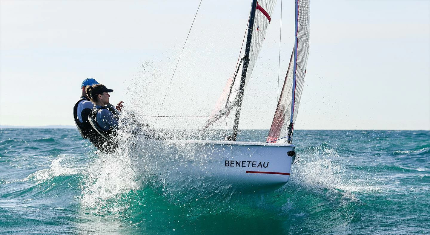 博纳多(Beneteau)锋仕14SE帆船