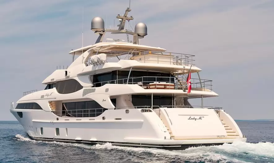 二手游艇交易网的贝尼蒂(Benetti)Crystal140游艇二手价格1490万欧元