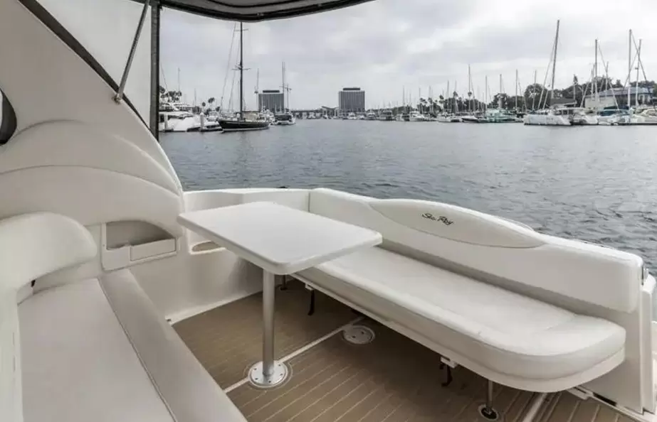 希瑞(SeaRay)360Sundancer二手游艇出售