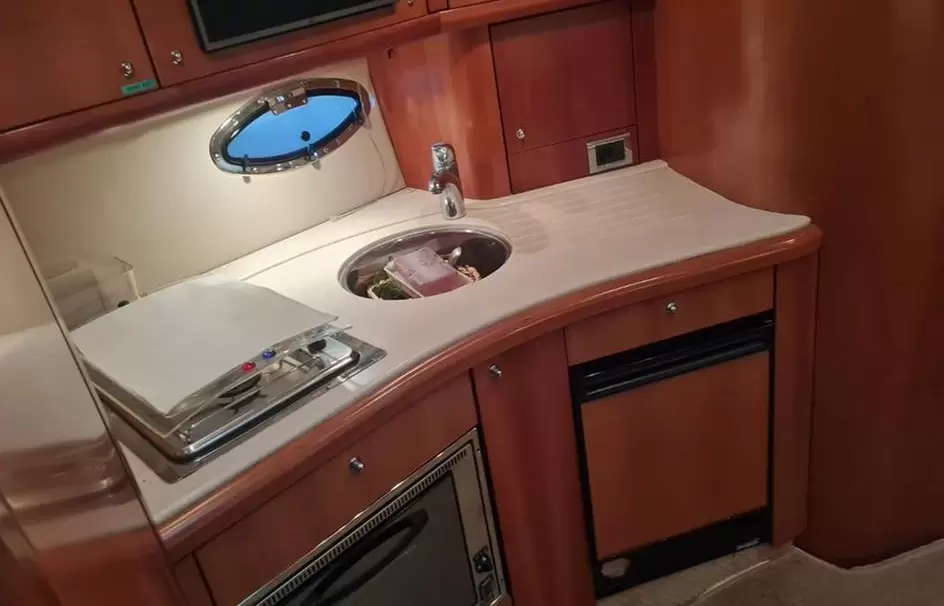 圣汐(Sunseeker)Portofino35二手游艇价格14.9万欧元