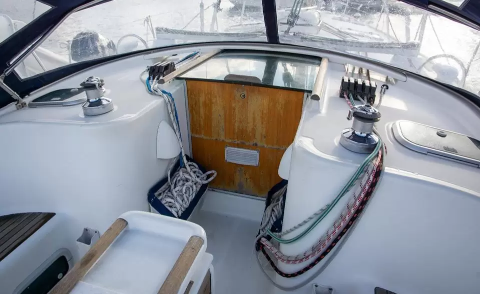 博纳多(Beneteau)遨享仕411二手帆船游艇