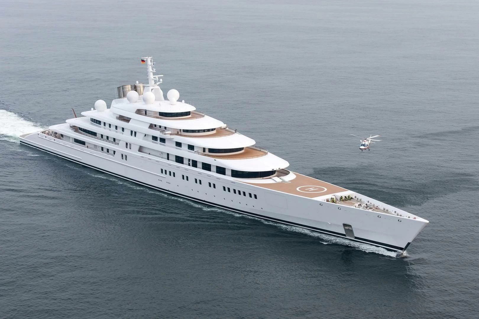 乐顺(Lurssen)Azzam超级游艇