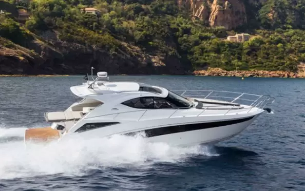 卡帝尔(Galeon)385Open中等豪华游艇价格300万左右