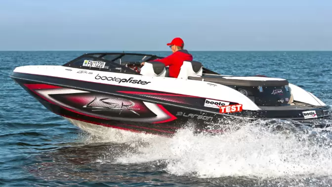 拉尔森(Larson)LSR2000游艇