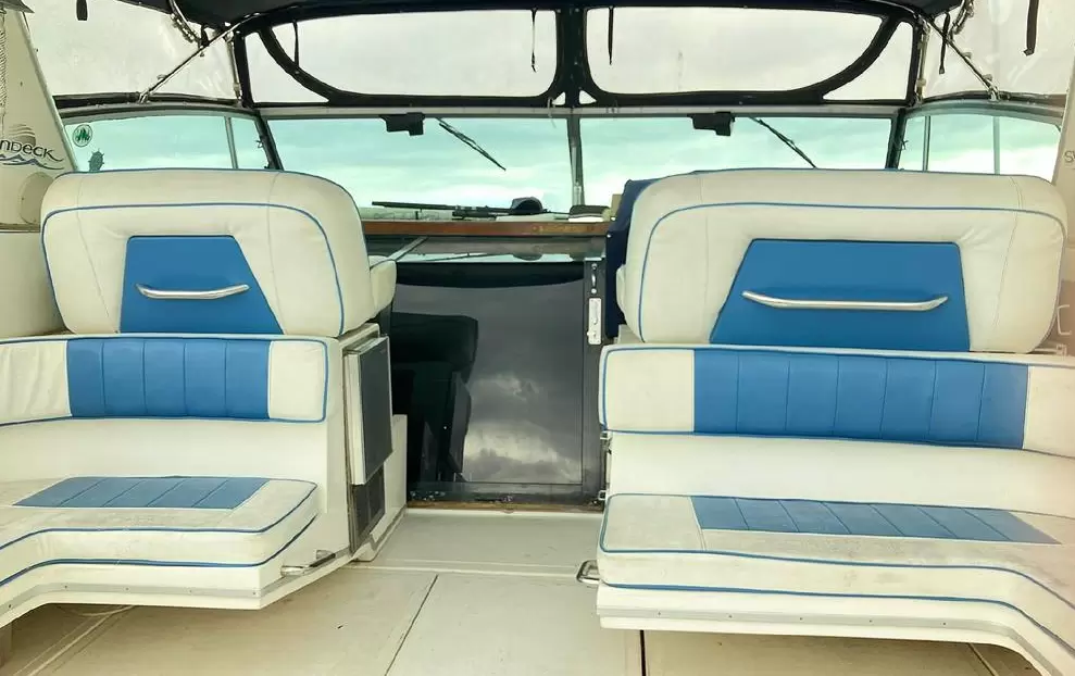 希瑞(SeaRay)390ExpressCruiser二手游艇价格26500美元