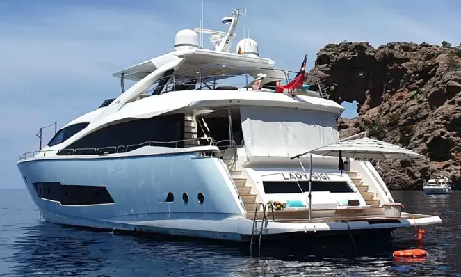 圣汐(Sunseeker)86飞桥游艇