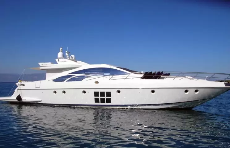 阿兹慕(Azimut)86S游艇