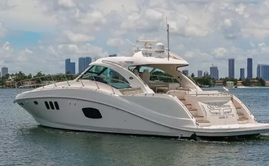 希瑞(SeaRay)580Sundancer飞桥游艇