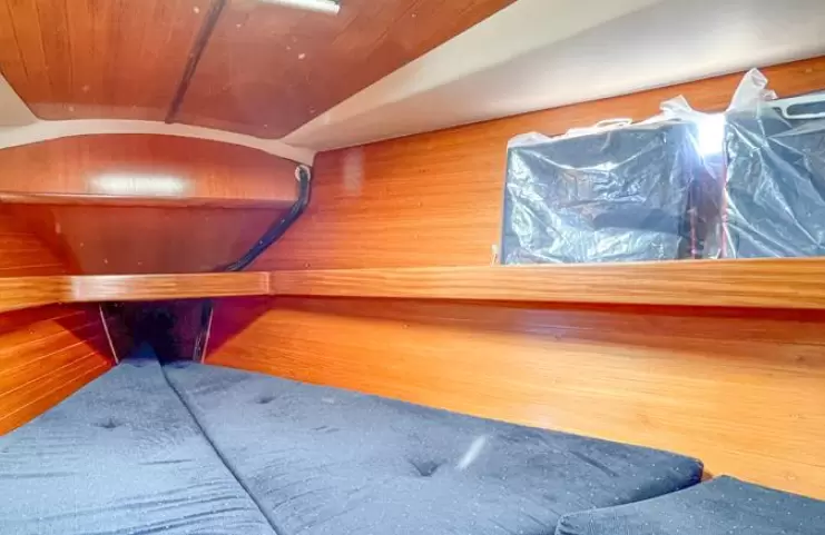 博纳多(Beneteau)遨享仕390二手帆船游艇