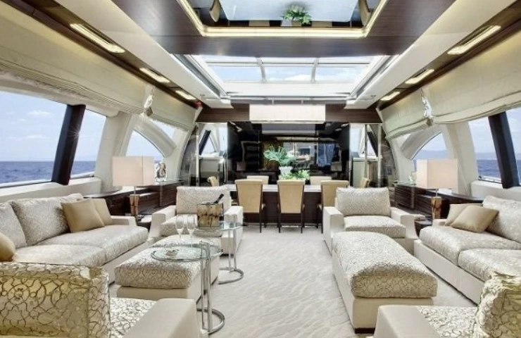 阿兹慕(Azimut)Grande120SL游艇价格可达10570万元