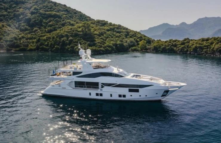 贝尼蒂(Benetti)Fast125二手飞桥游艇