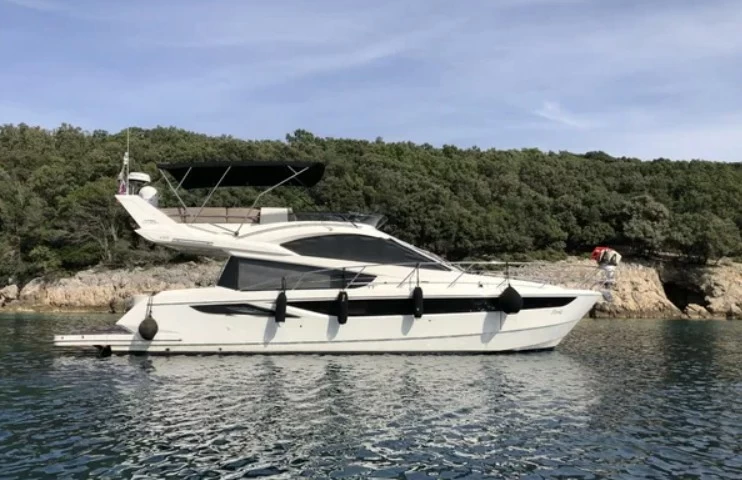 卡帝尔（Galeon）420飞桥游艇价格533万