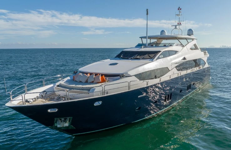 圣汐(Sunseeker)34Metre大型豪华游艇全新价格为500万欧元