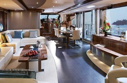 圣汐(Sunseeker)28Metre飞桥游艇价格6785万元