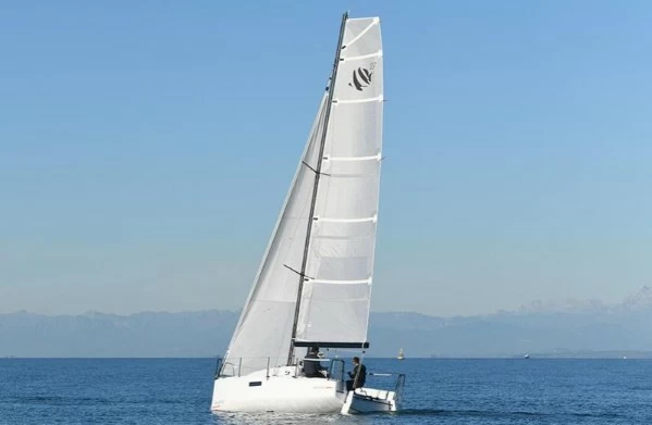 博纳多(Beneteau)锋仕27SE帆船价格