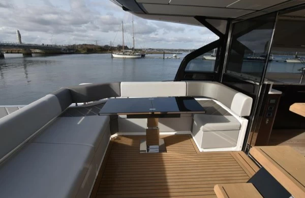 圣汐(Sunseeker)65二手飞桥游艇沙龙