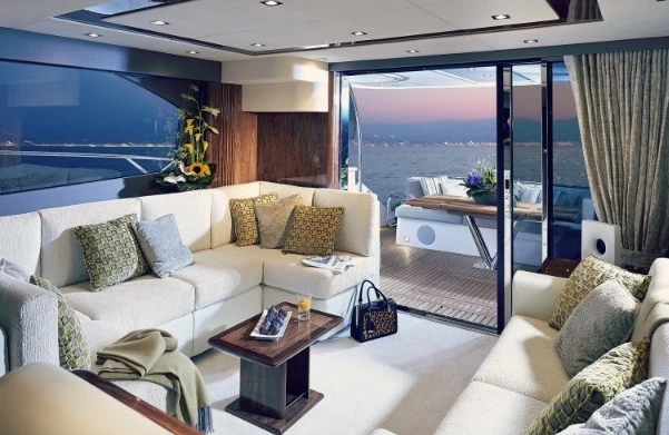 圣汐(Sunseeker)Manhattan65中型游艇