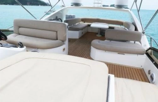 圣汐(Sunseeker)Manhattan66游艇飞桥区