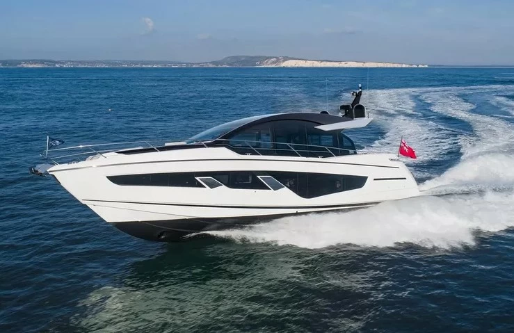 20米圣汐(Sunseeker)Predator65游艇价格2100万元