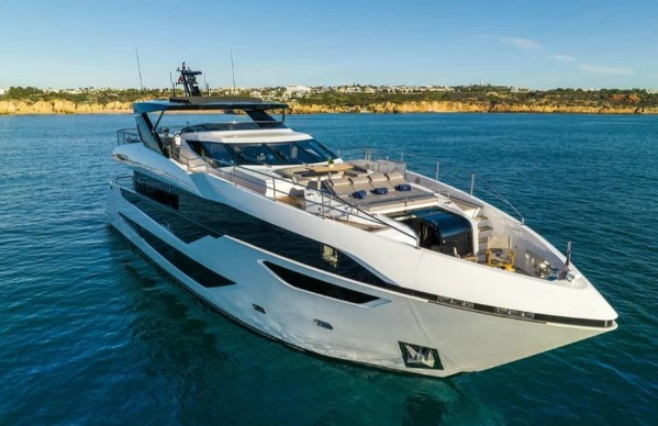 圣汐(Sunseeker)100飞桥游艇