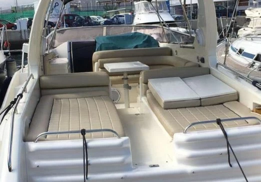 13.72米(45英尺)圣汐(Sunseeker)Apache45二手游艇价格11.9万欧元