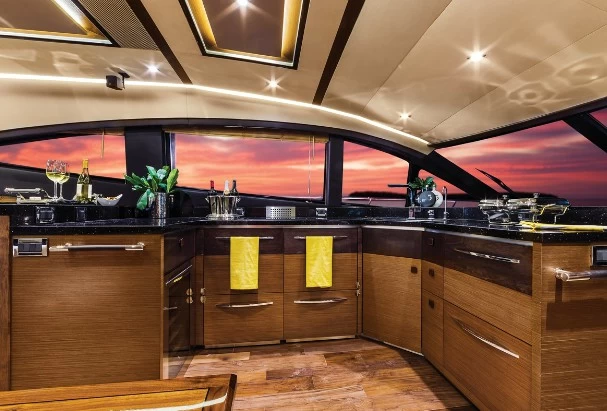 19米希瑞(SeaRay)L650飞桥游艇厨房