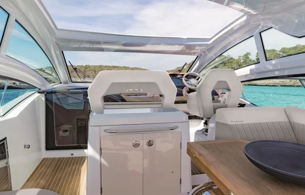 14米博纳多(Beneteau)GT46家用豪华运动游艇价格435万元左右