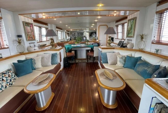 阿兹慕(Azimut)90Europa二手游艇沙龙