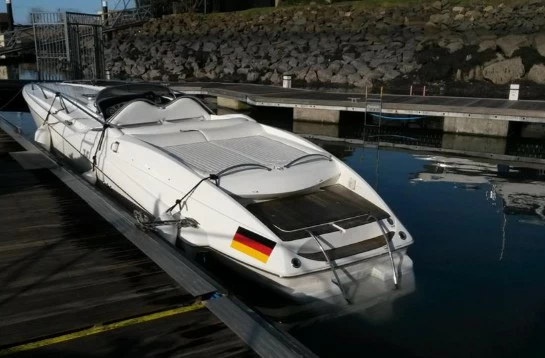 11米英国游艇品牌圣汐(Sunseeker)XS2000二手快艇价格12.5万英镑