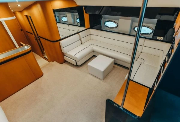 18米丽娃(Riva)60Bahamas二手游艇价格48万欧元