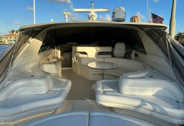 19米希瑞(SeaRay)630Sundancer二手游艇价格45万美元