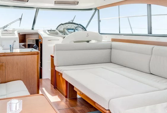 13米博纳多(Beneteau)安海仕42游艇沙龙